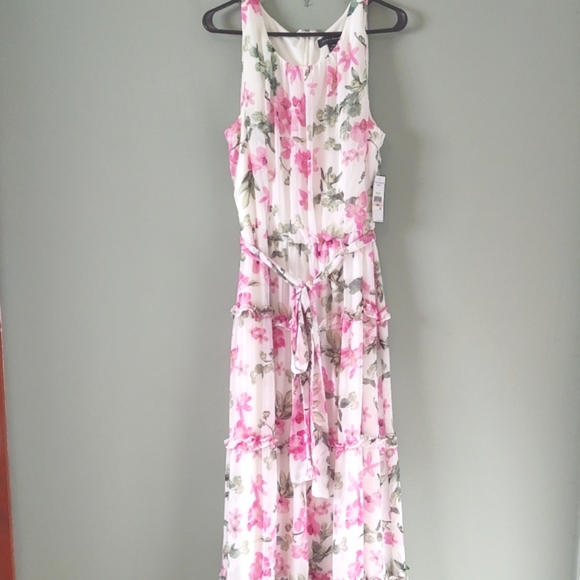 Jessica Howard Dresses & Skirts - NWT JESSICA HOWARD White Pink Floral Ruffle Cottage Core Maxi Dress Size 14W